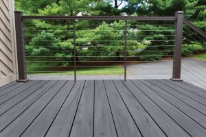 Armadillo Essential decking with cable railing